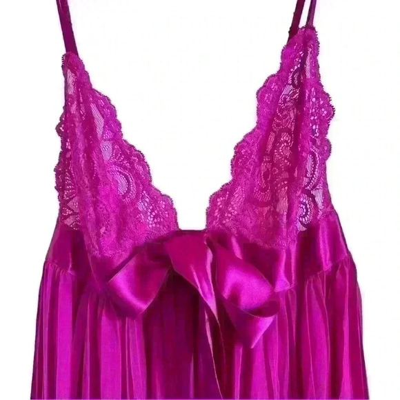 Y2K Berry Purple Victoria’s Secret Slip - Picture 3 of 5